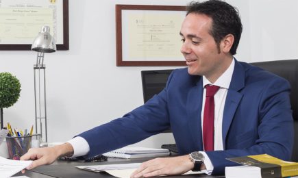 Avocat francophone specialiste de l'immobilier
