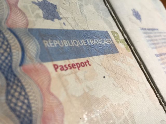 Passport Français en Espagne